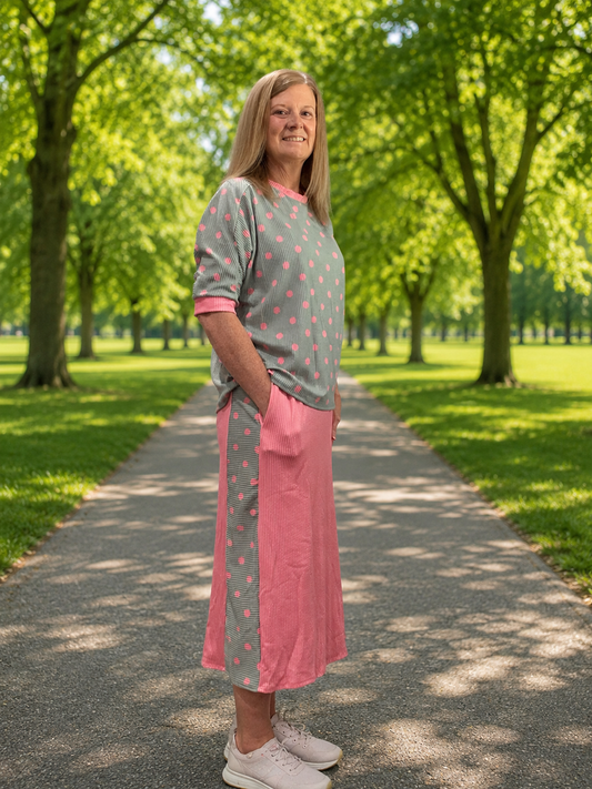 Light Sage & Pink Polka Dot Skirt Set 1X-2X shipping 8/24/26